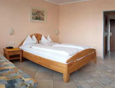 Hotel Ambassador 3*